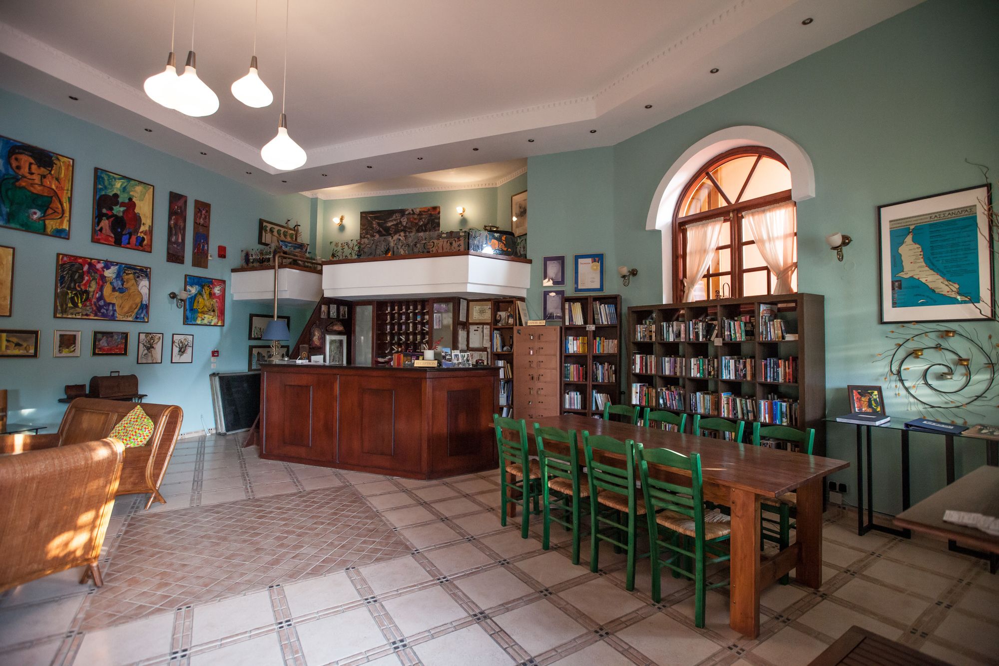 Фото отеля 2