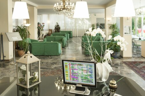 Внешний вид отеля Hotel Maestri в Риччоне, фото 5