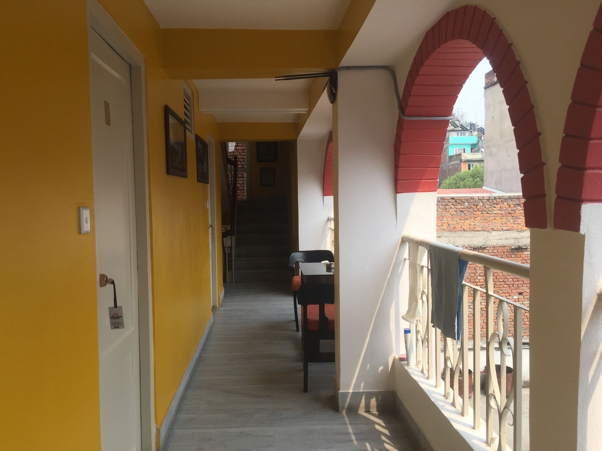 Фото Hotel Himalayan Oasis