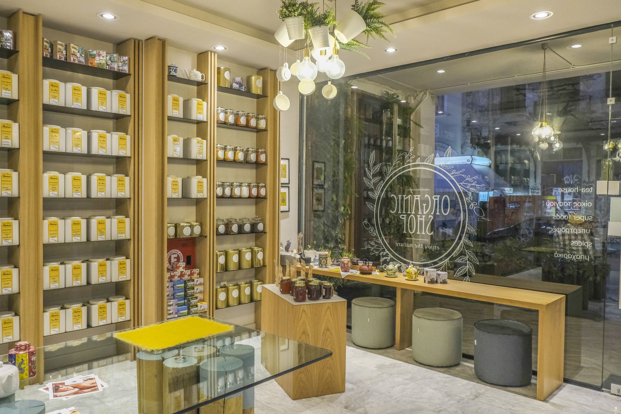 Фото Lotus Center Apartments