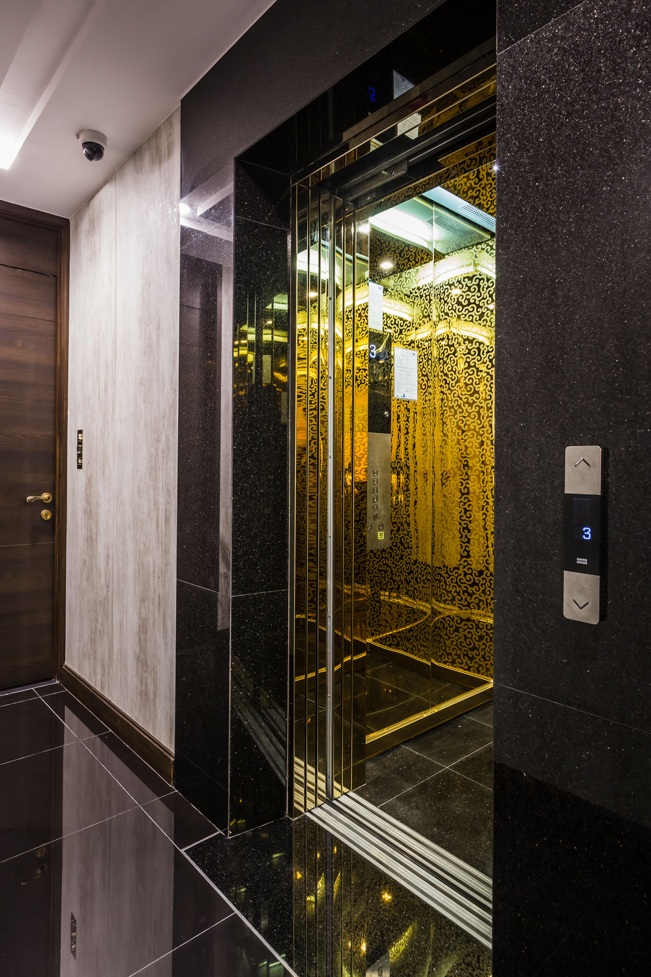 Фото The Fah silom