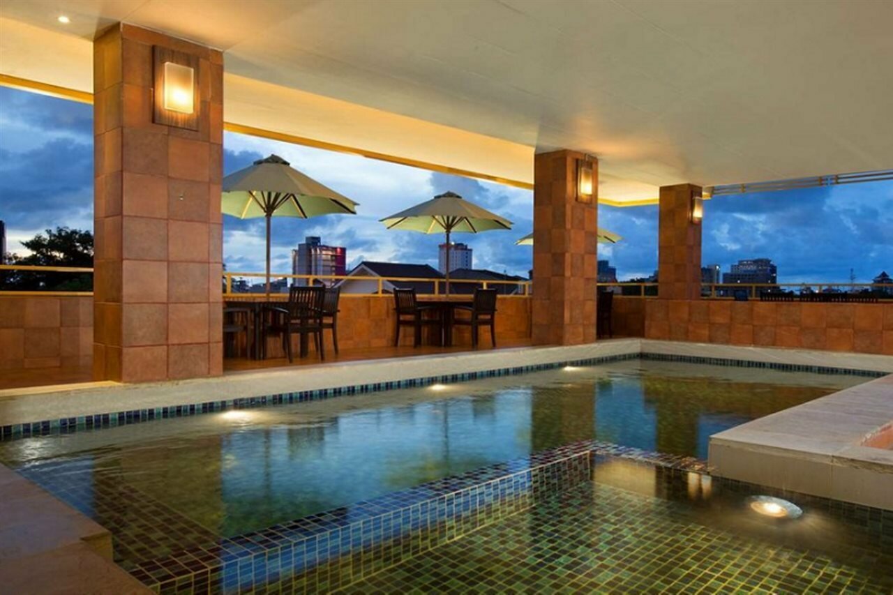 Фото Best Western Plus Makassar Beach