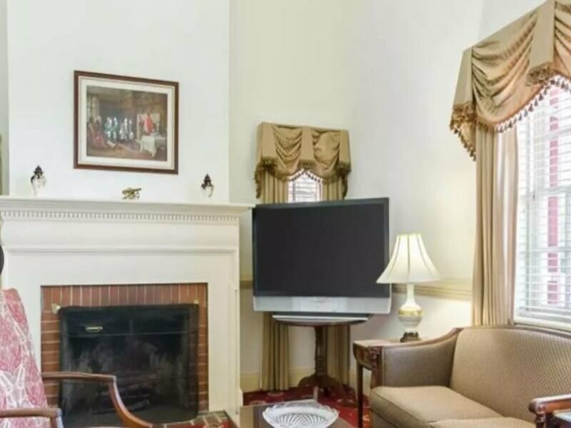 Фото Rodeway Inn Historic