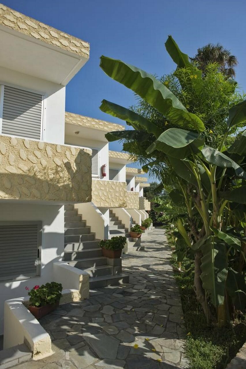 Фото Fili Hotel Apartments