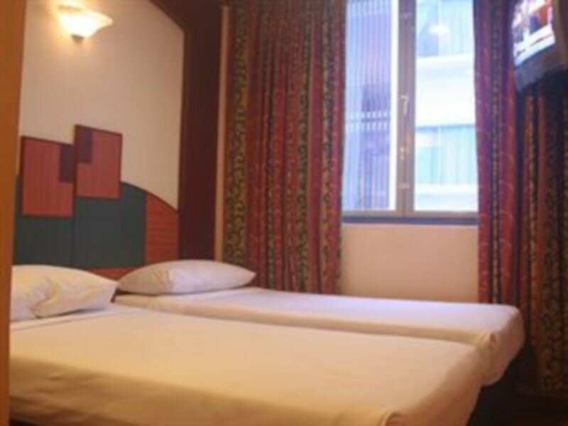 Фото Venue Hotel The Lily