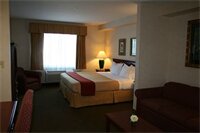Фото Evergreen Inn and Suites