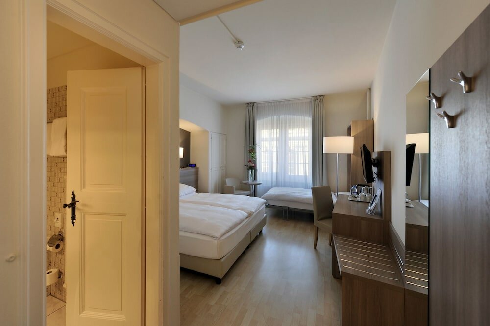 Фото Hotel De La Rose