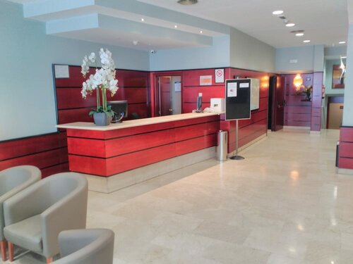 Гостиница Hotel Glories в Барселоне