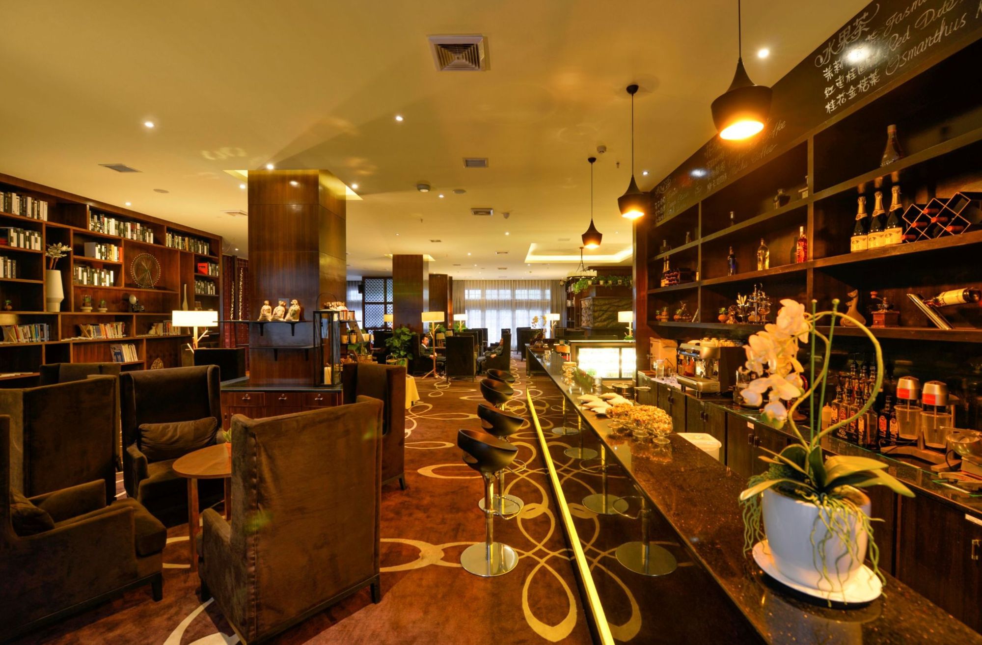 Фото Jasmine International Hotel