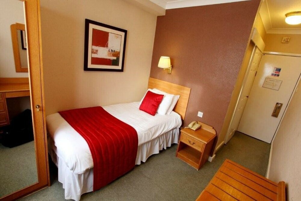 Фото The Great Barr Hotel