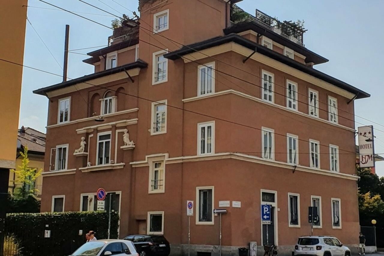 Фото Metro Hotel