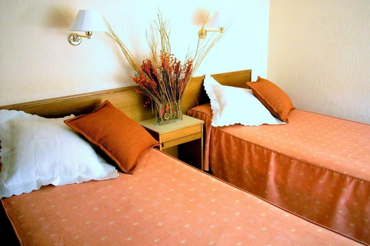 Фото Hotel Leuka