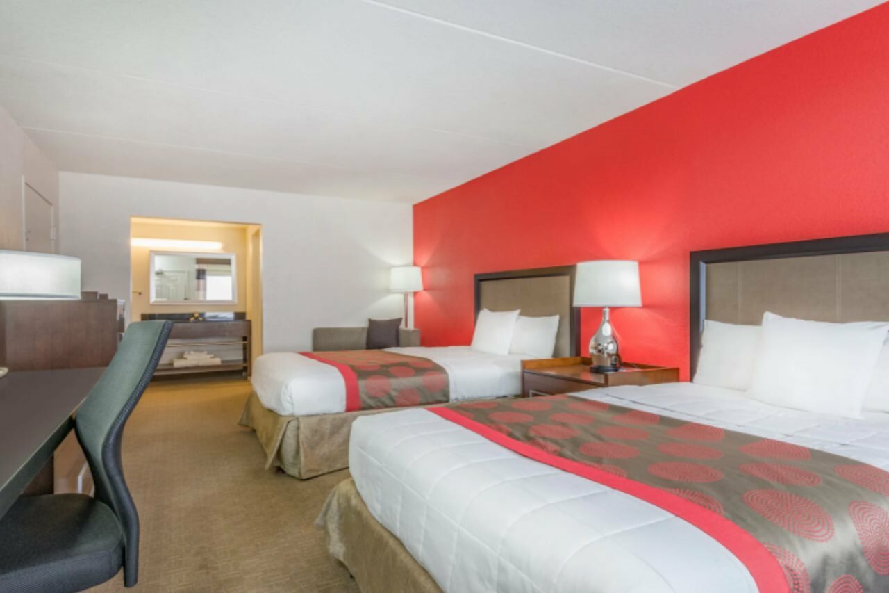 Фото Ramada by Wyndham Albuquerque Airport