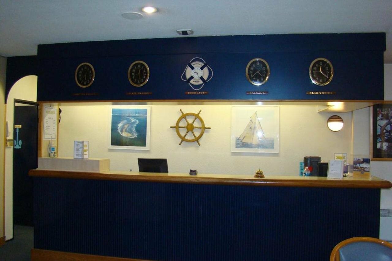 Фото Hôtel Life Bordeaux Gare - Bg