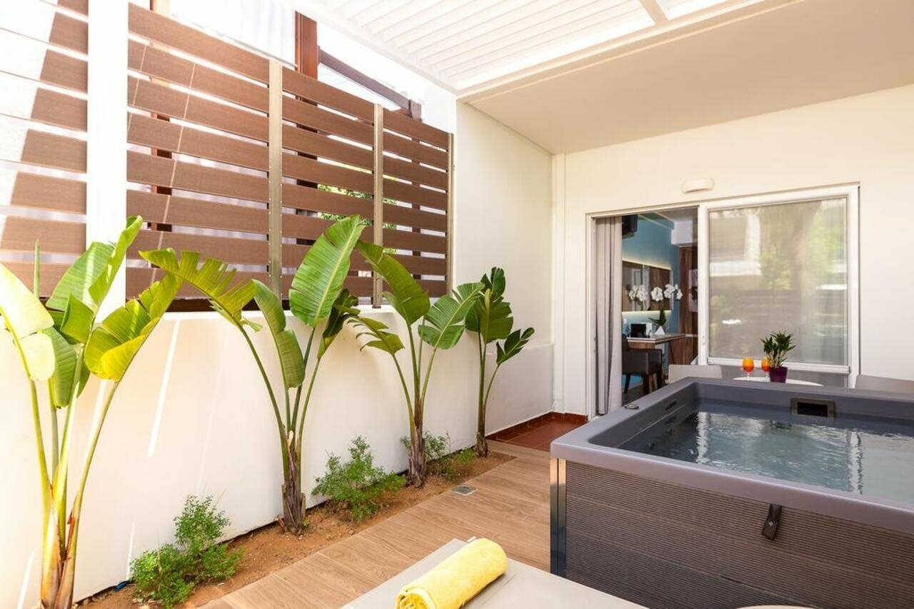 Фото Atrium Ambiance Hotel