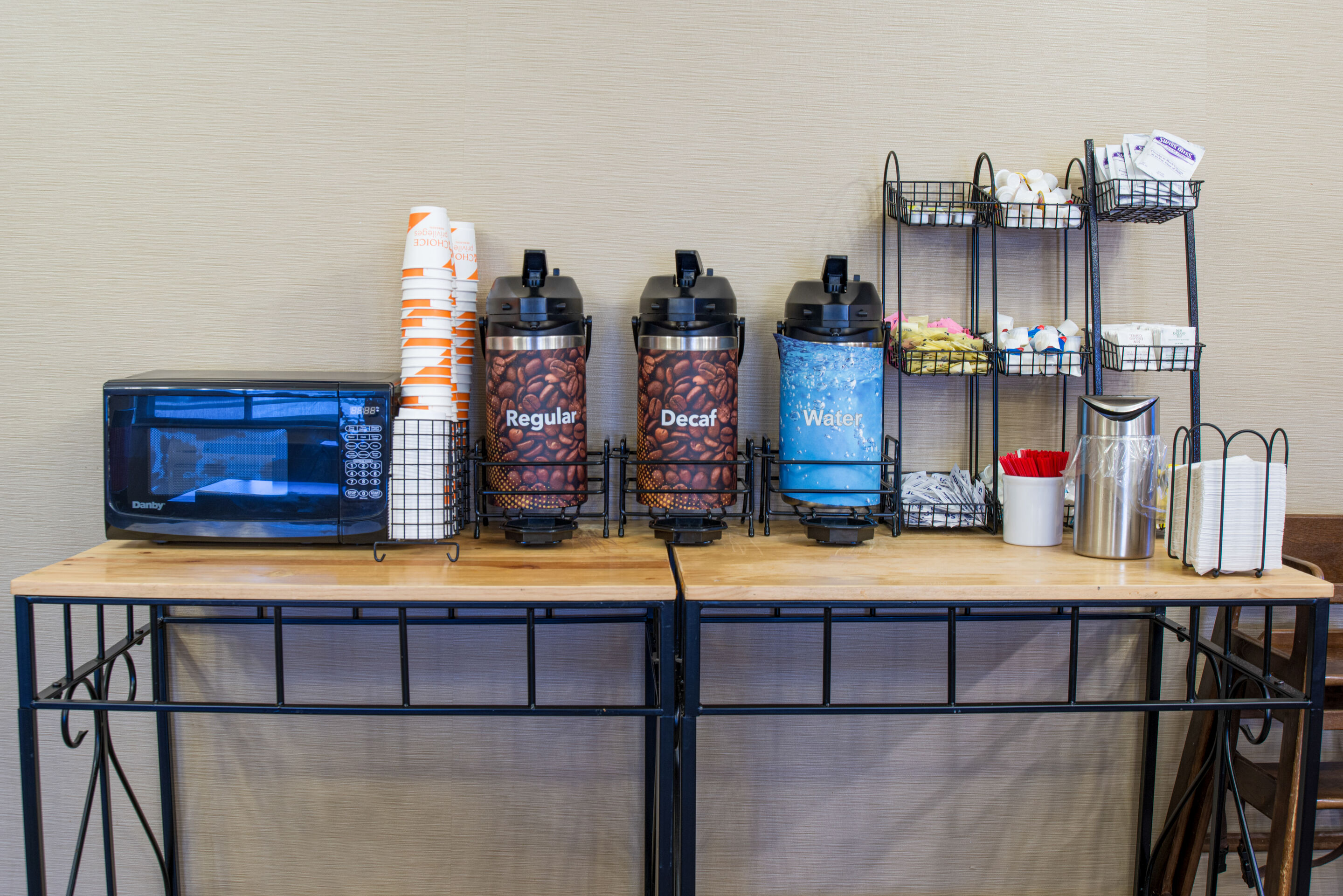 Фото Clarion Hotel & Suites Hamden - New Haven