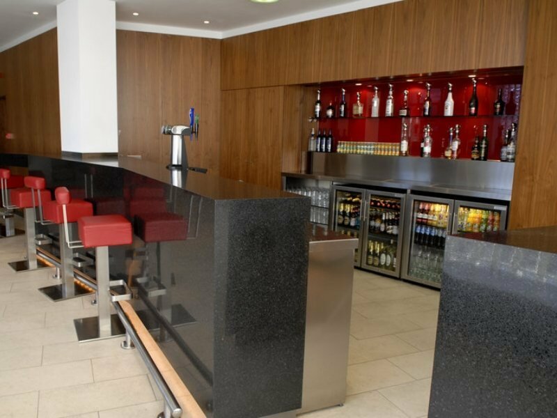 Фото Holiday Inn Express London City, an Ihg Hotel
