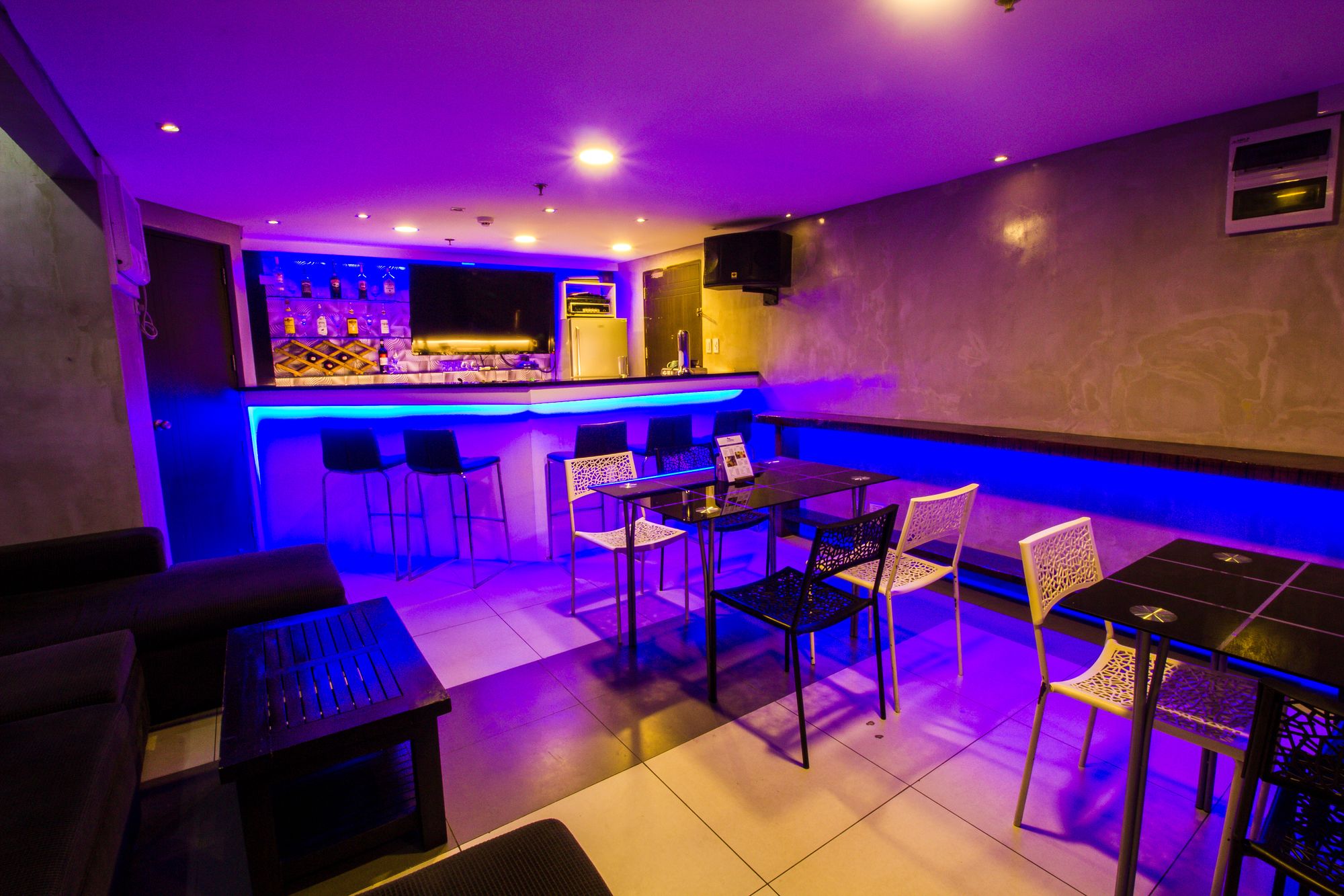 Фото Jade Hotel & Suites