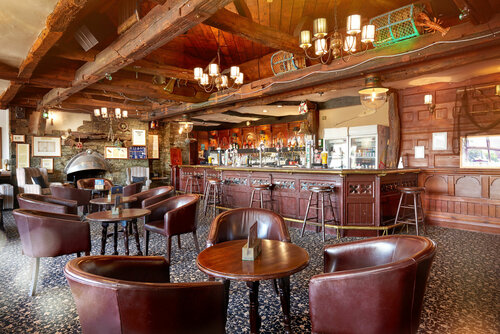 Гостиница The Hillcrest Hotel