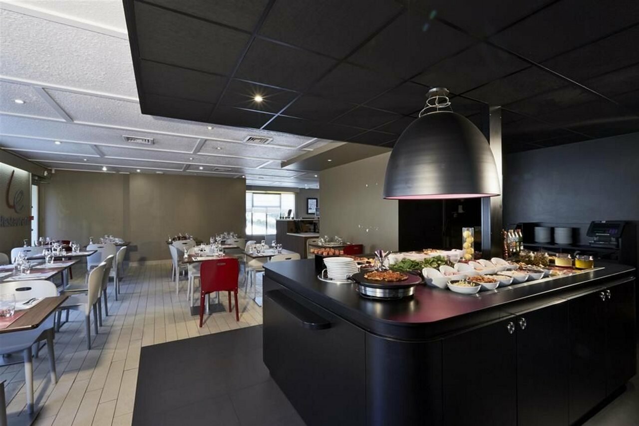 Фото Campanile Lyon Nord