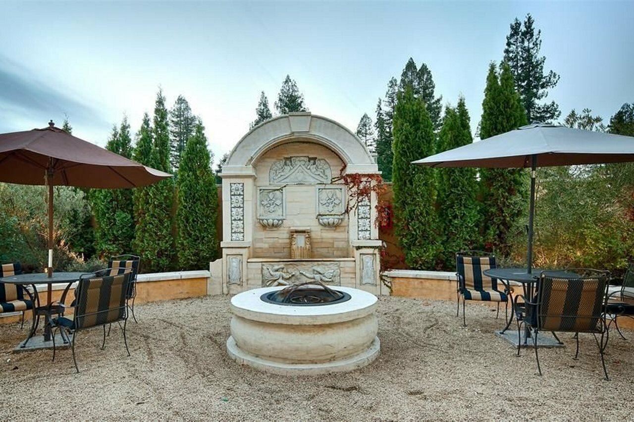 Фото Best Western Dry Creek Inn