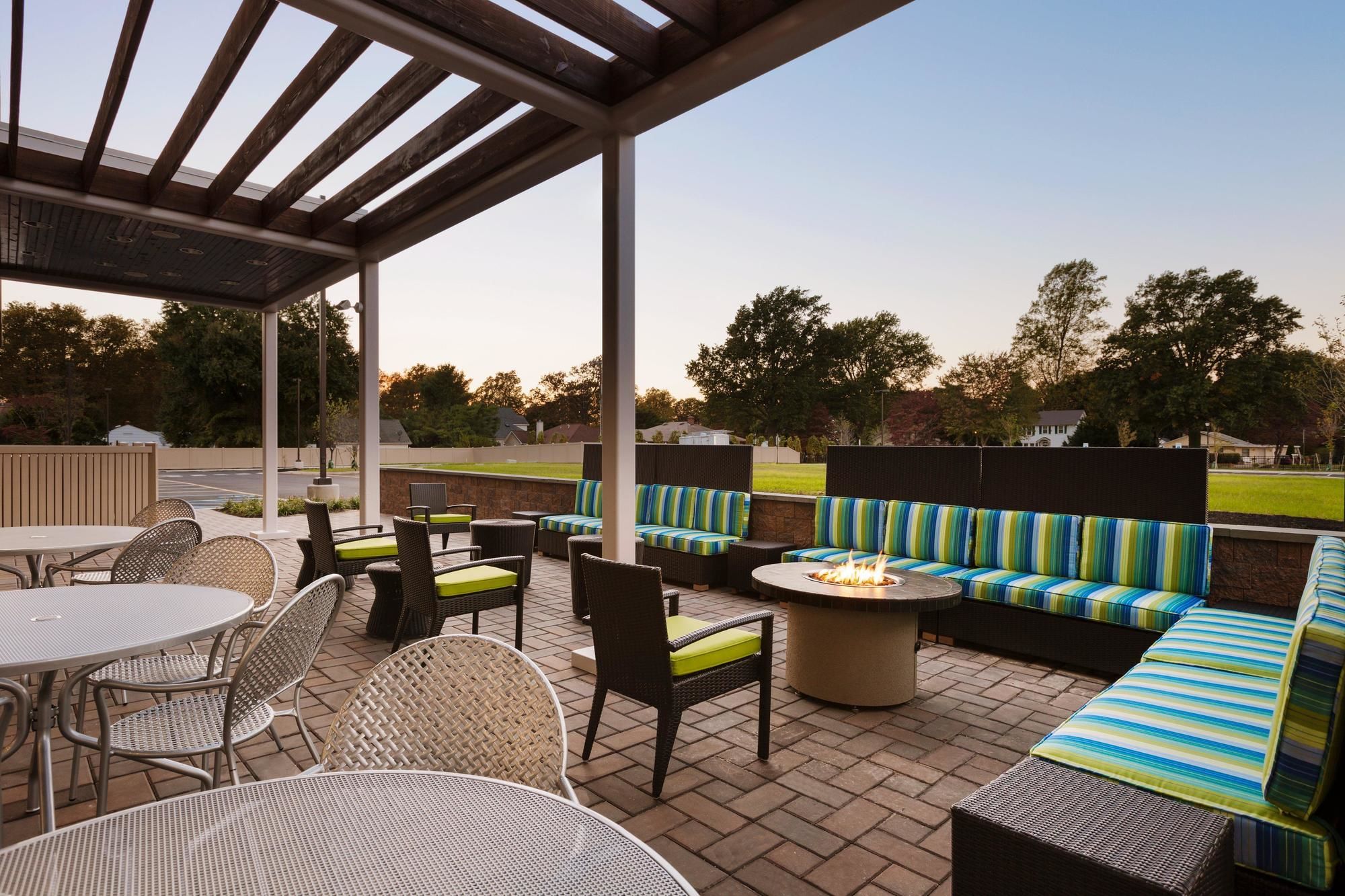 Фото Home2 Suites by Hilton Dover, De