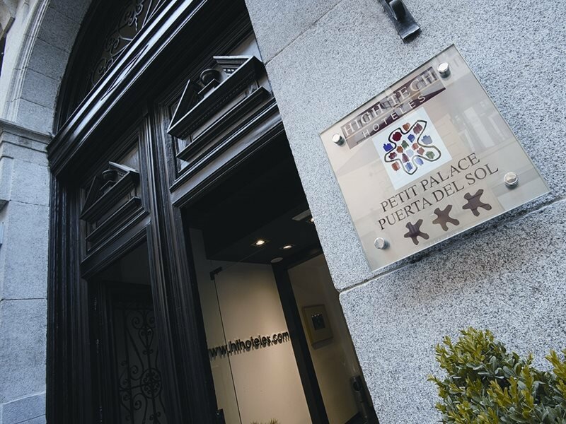 Фото Petit Palace Arenal