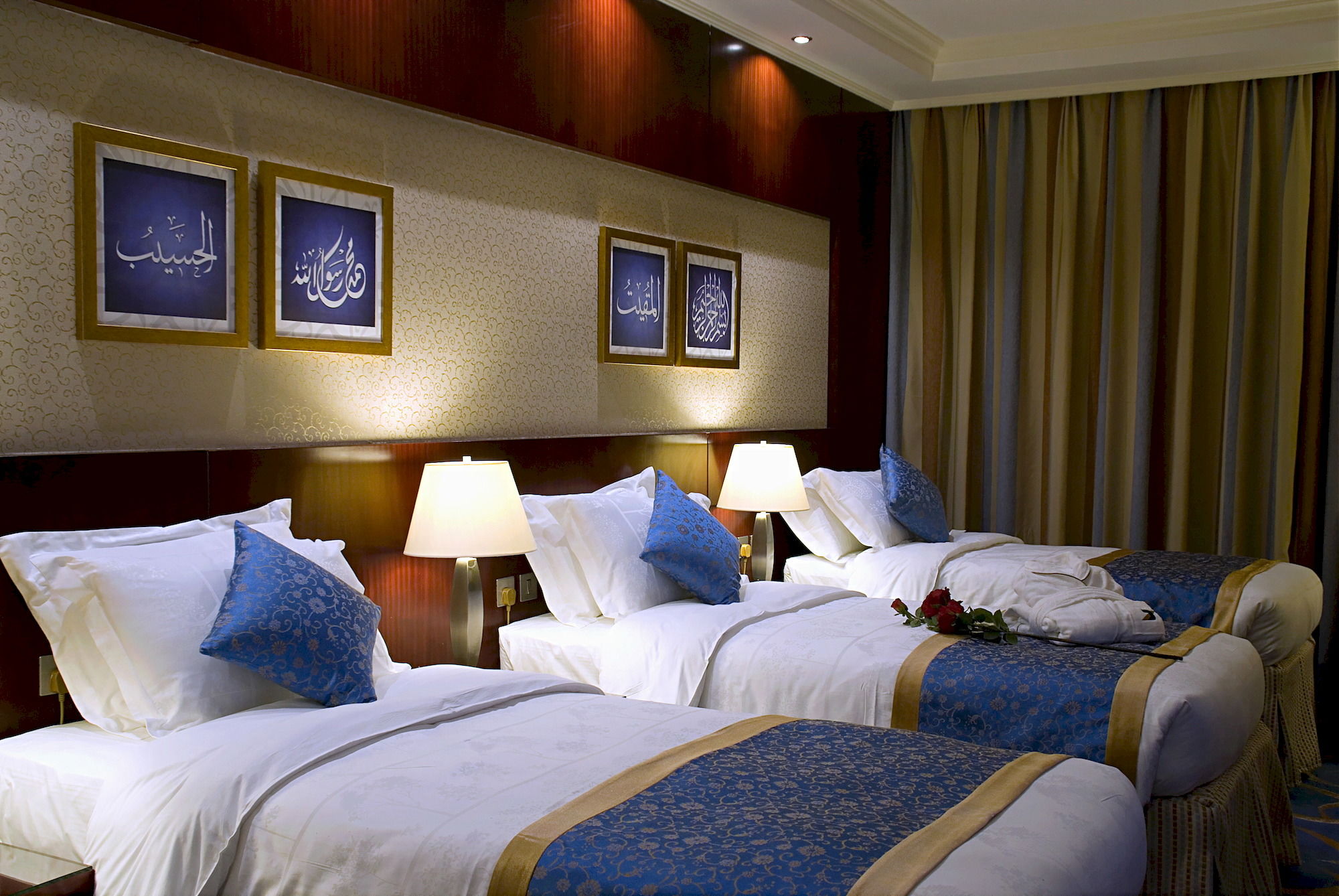 Фото Emaar Royal Hotel