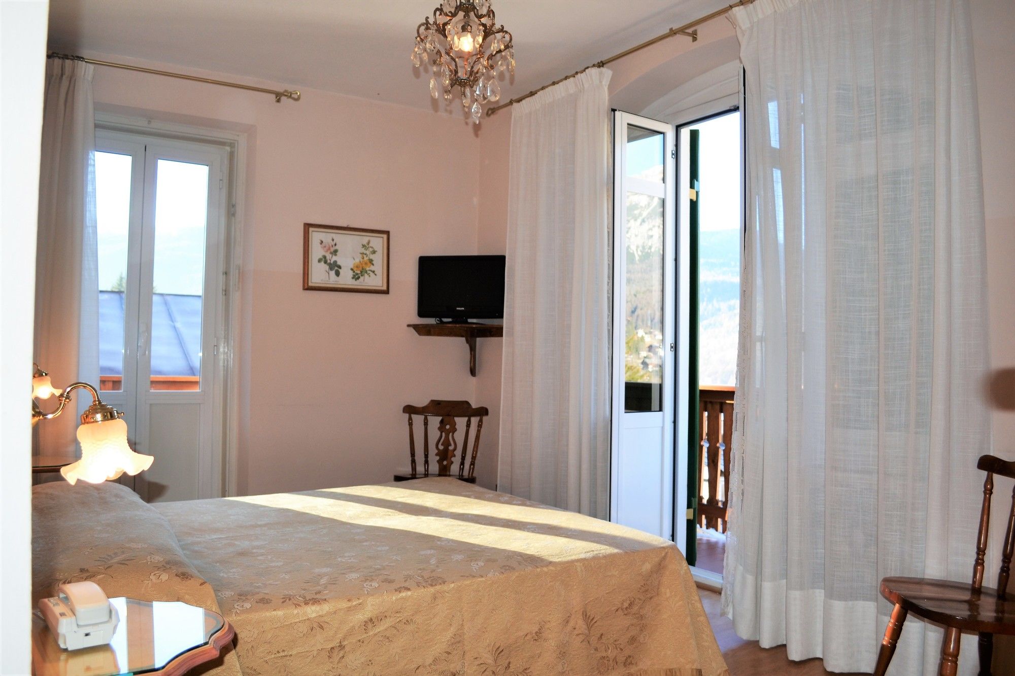 Фото Hotel Serena