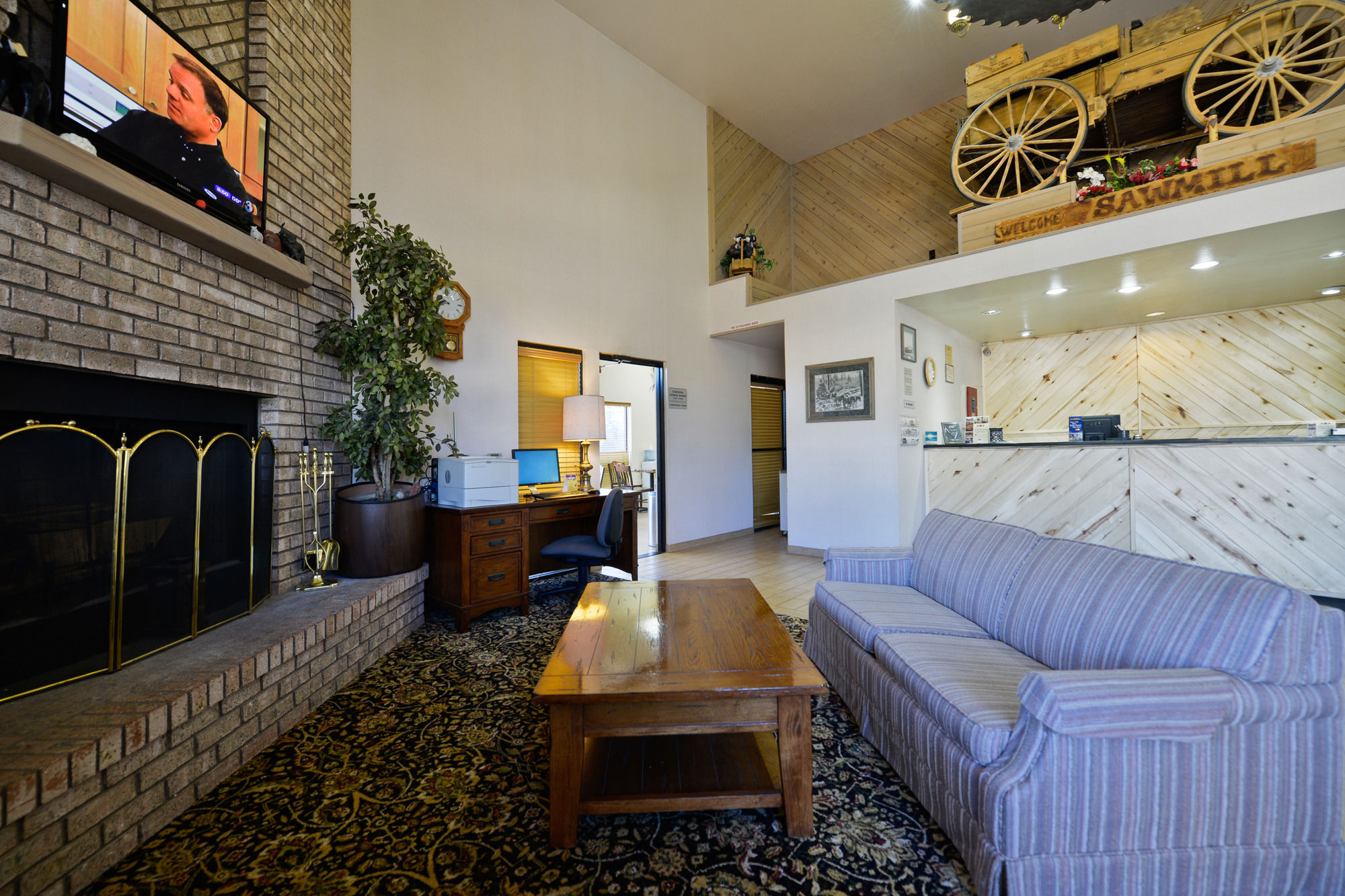 Фото Best Western Sawmill Inn