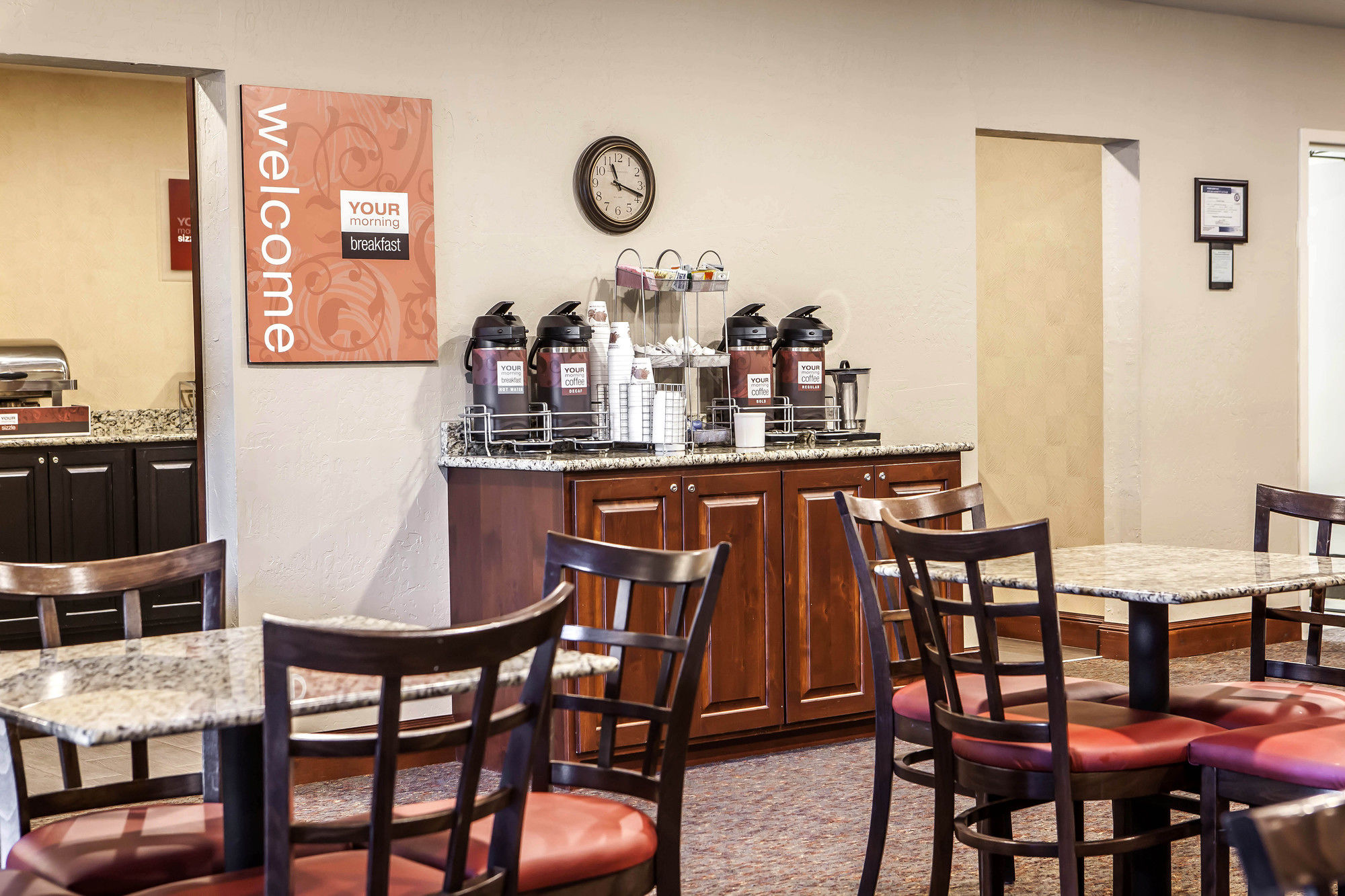 Фото Comfort Suites near Route 66