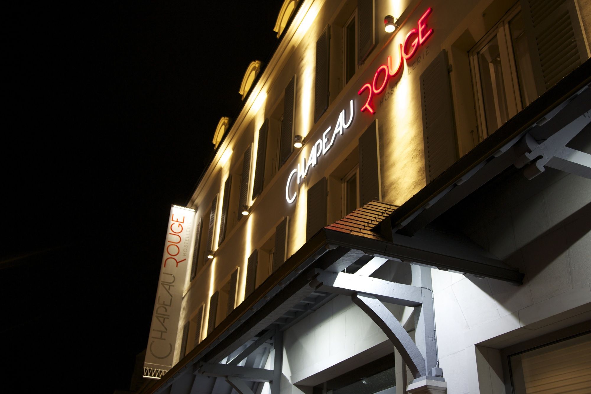 Фото Hostellerie Du Chapeau Rouge