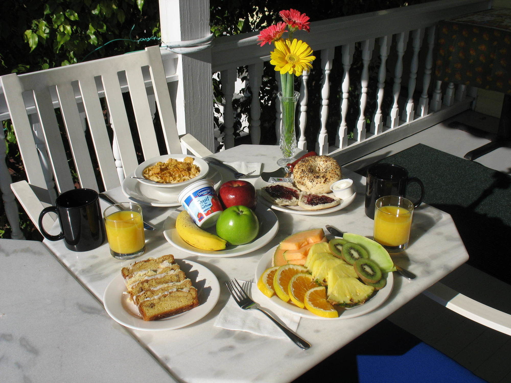 Фото The Guesthouses at Southernmost Beach Resort