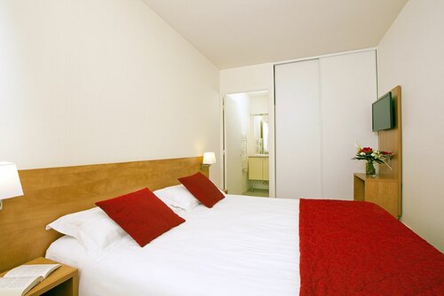 Гостиница Sejours & Affaires Rennes Villa Camilla в Ренне