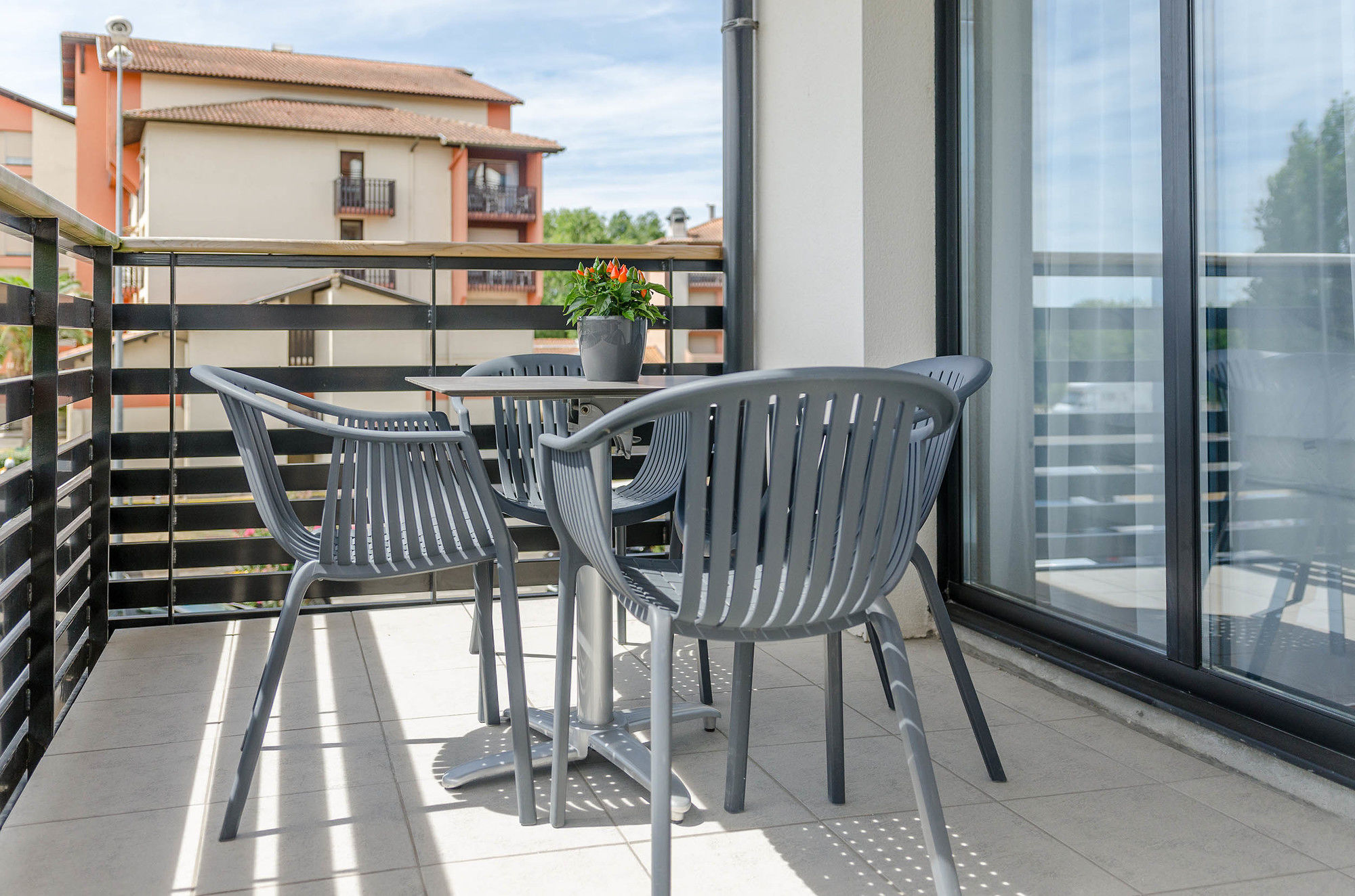 Фото 214564228664