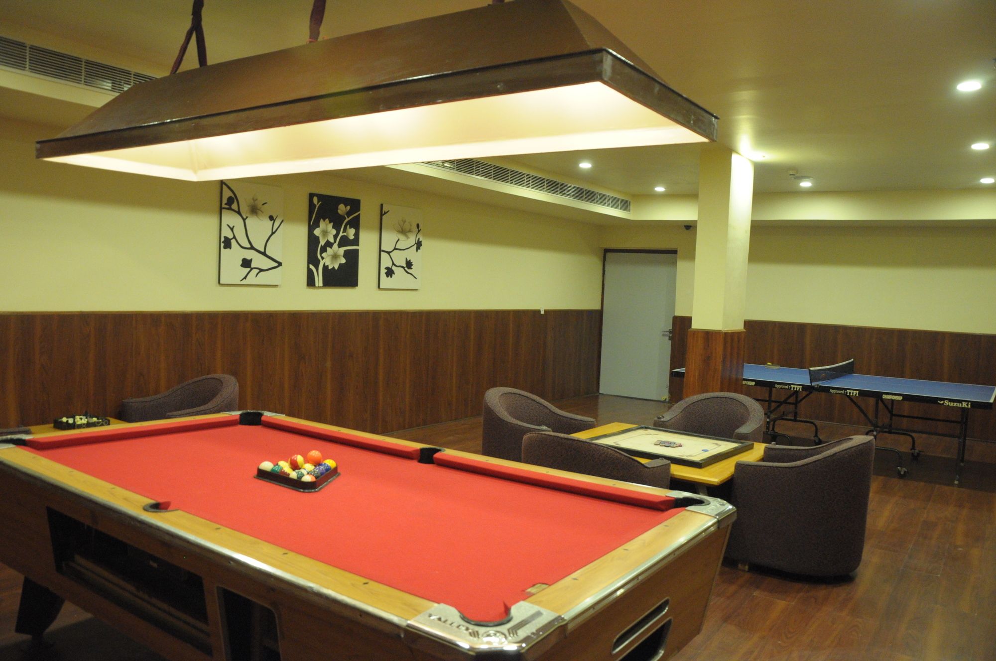 Фото Chokhi Dhani The Palace Hotel