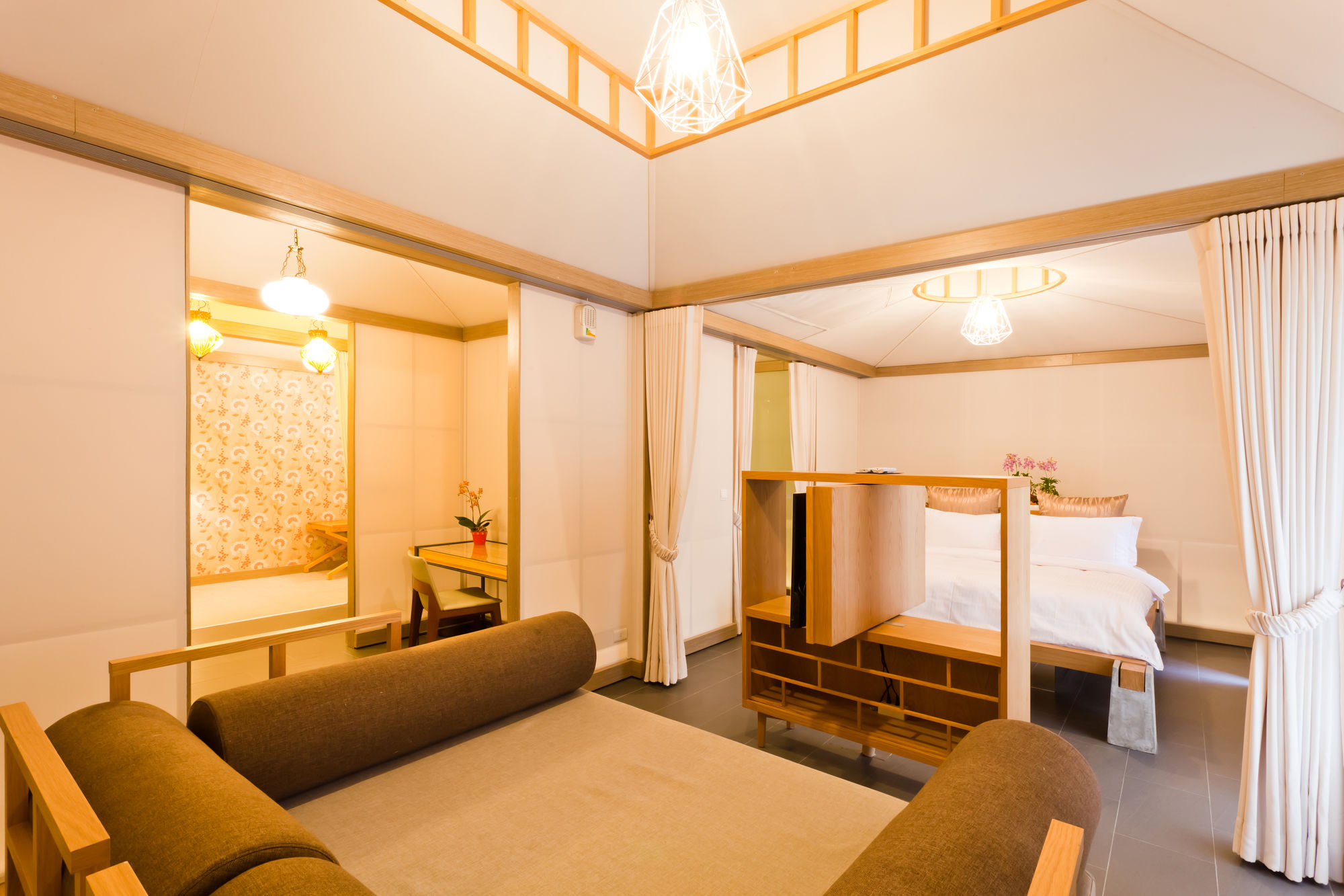 Фото Tianxiaju Motel