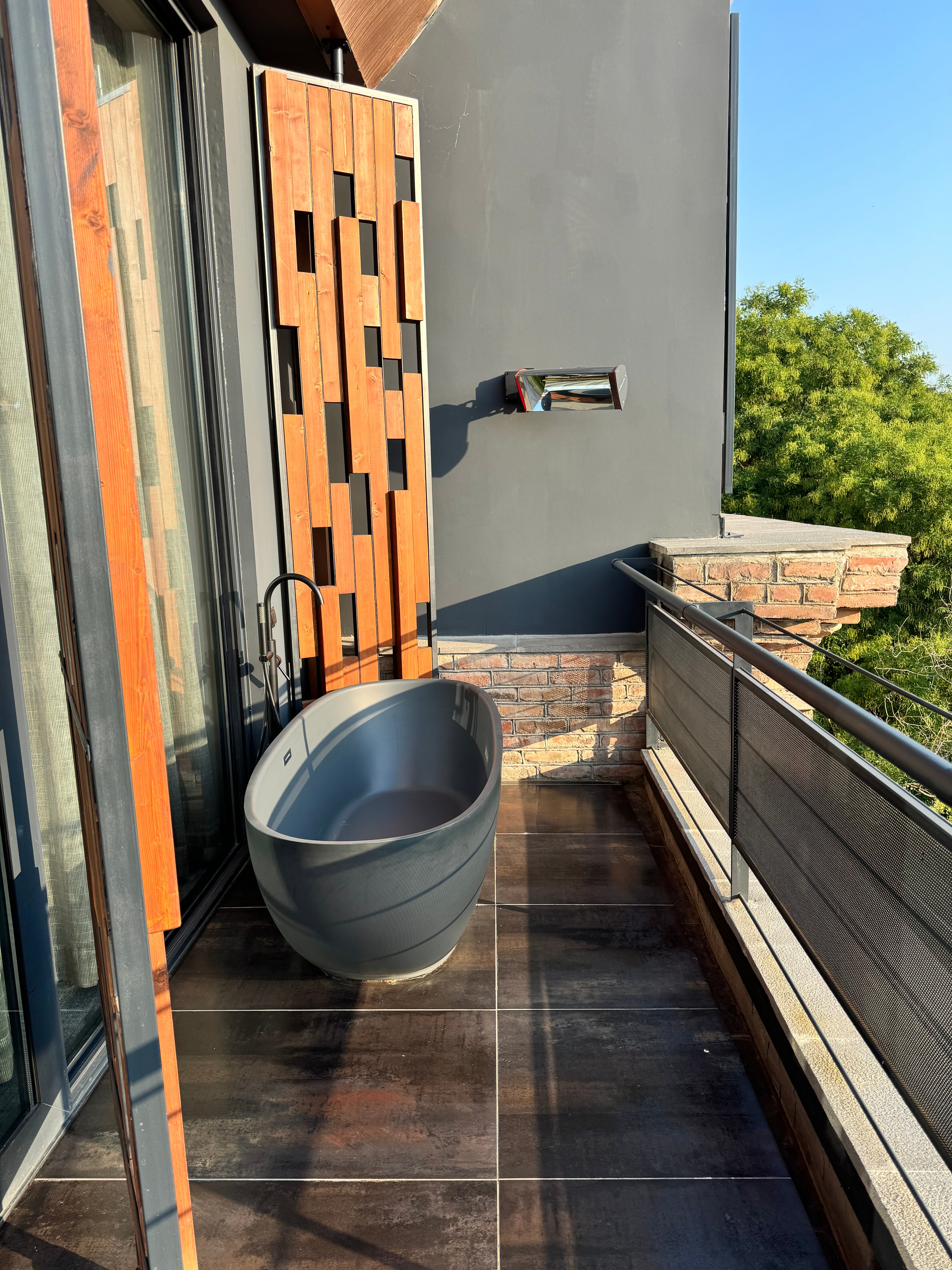 Фото Qarvasla Hotel