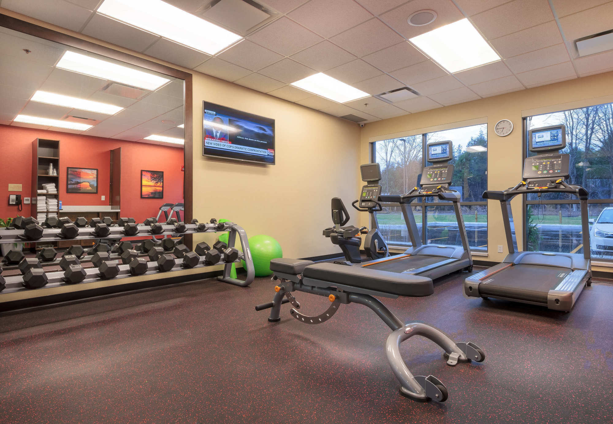 Фото Towneplace Suites by Marriott Belleville