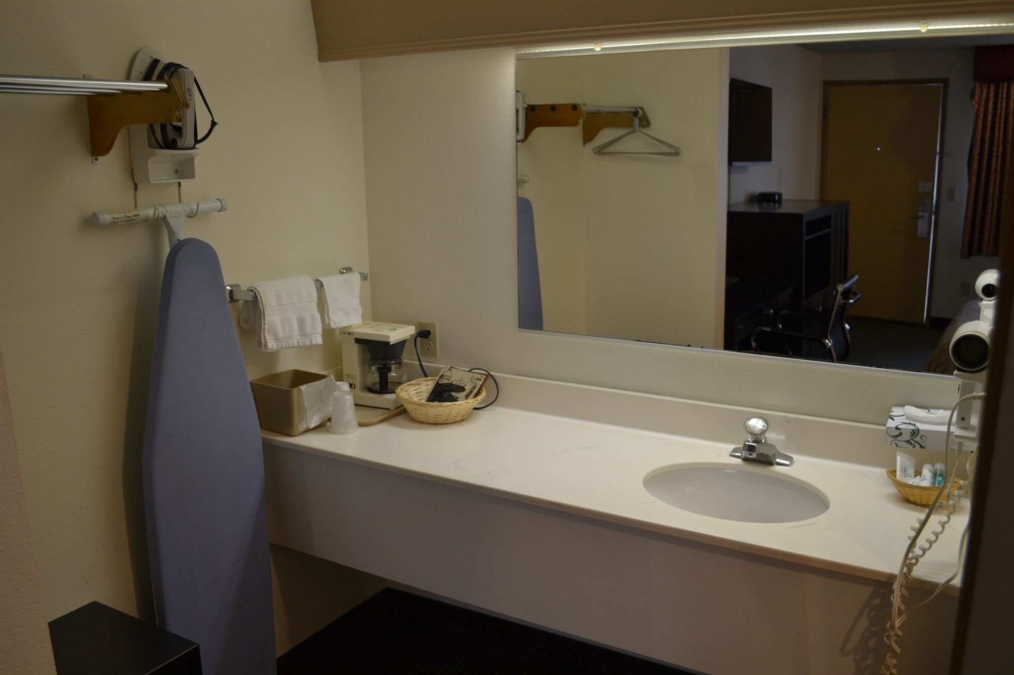 Фото PepperTree Inn