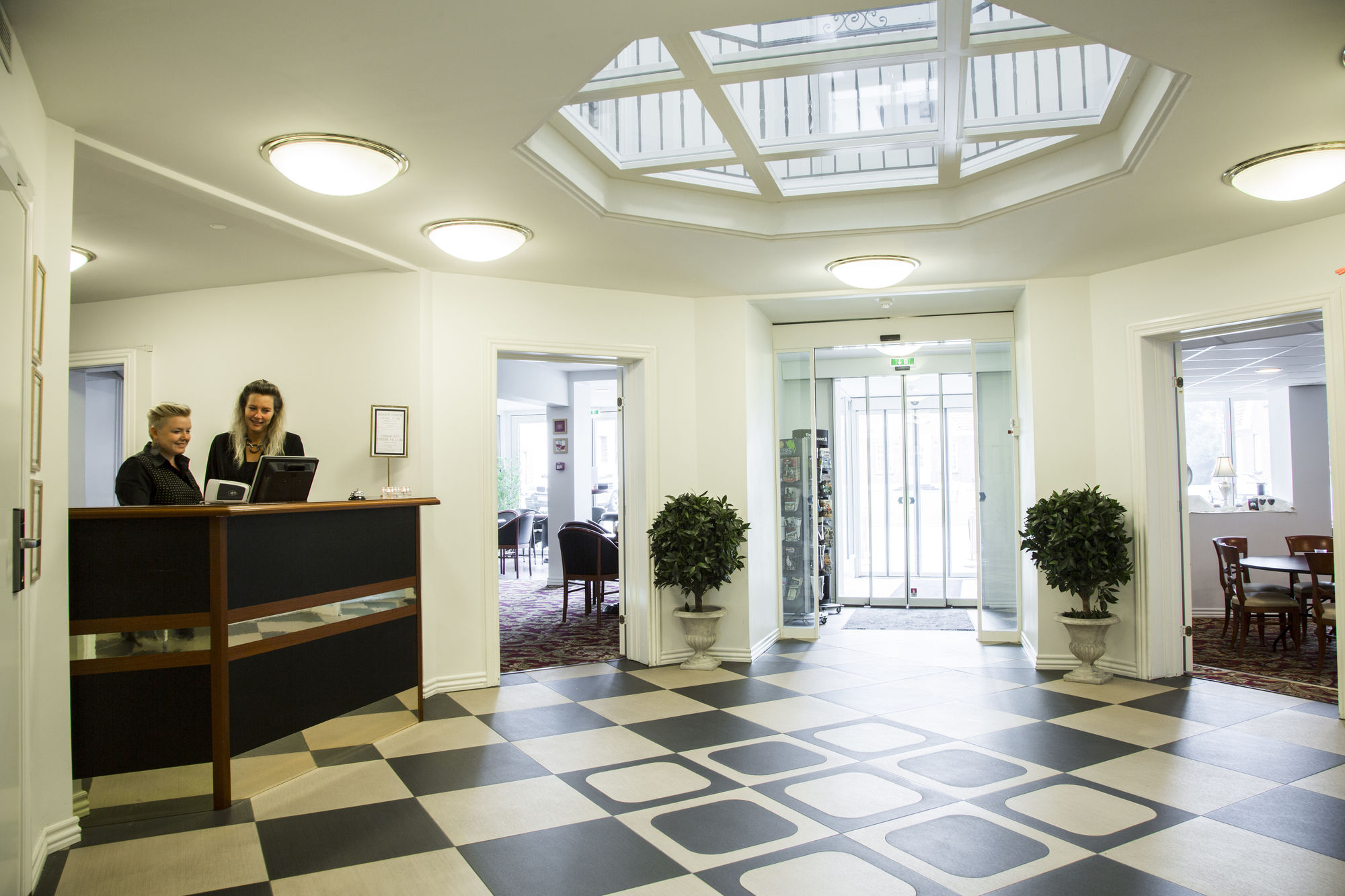 Фото отеля 2