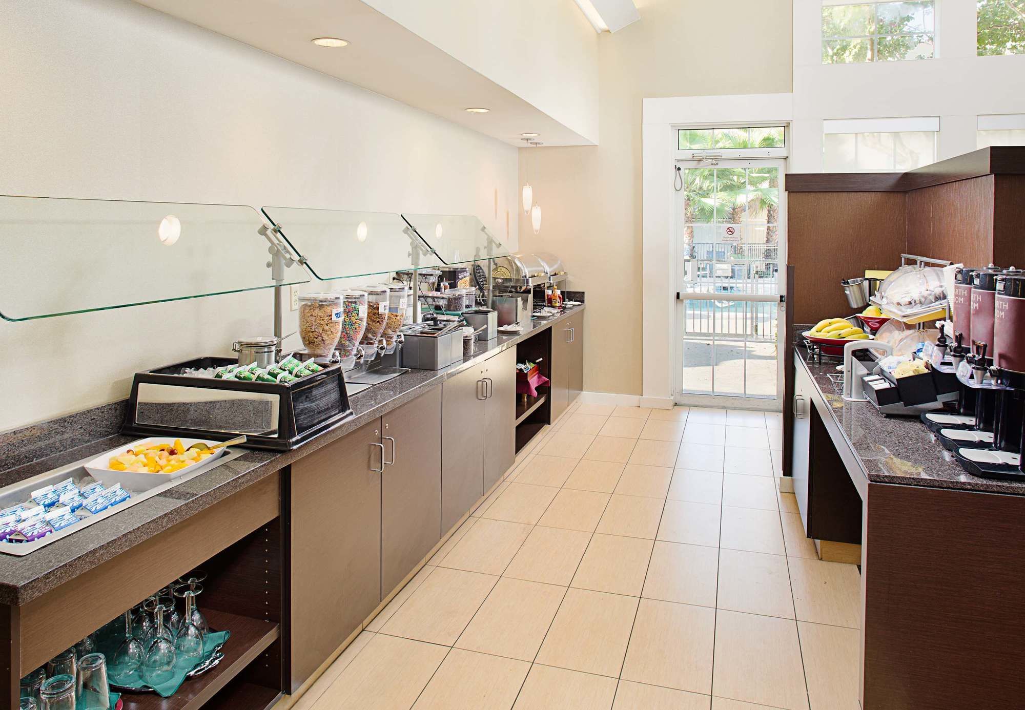 Фото Residence Inn by Marriott Houston Westchase