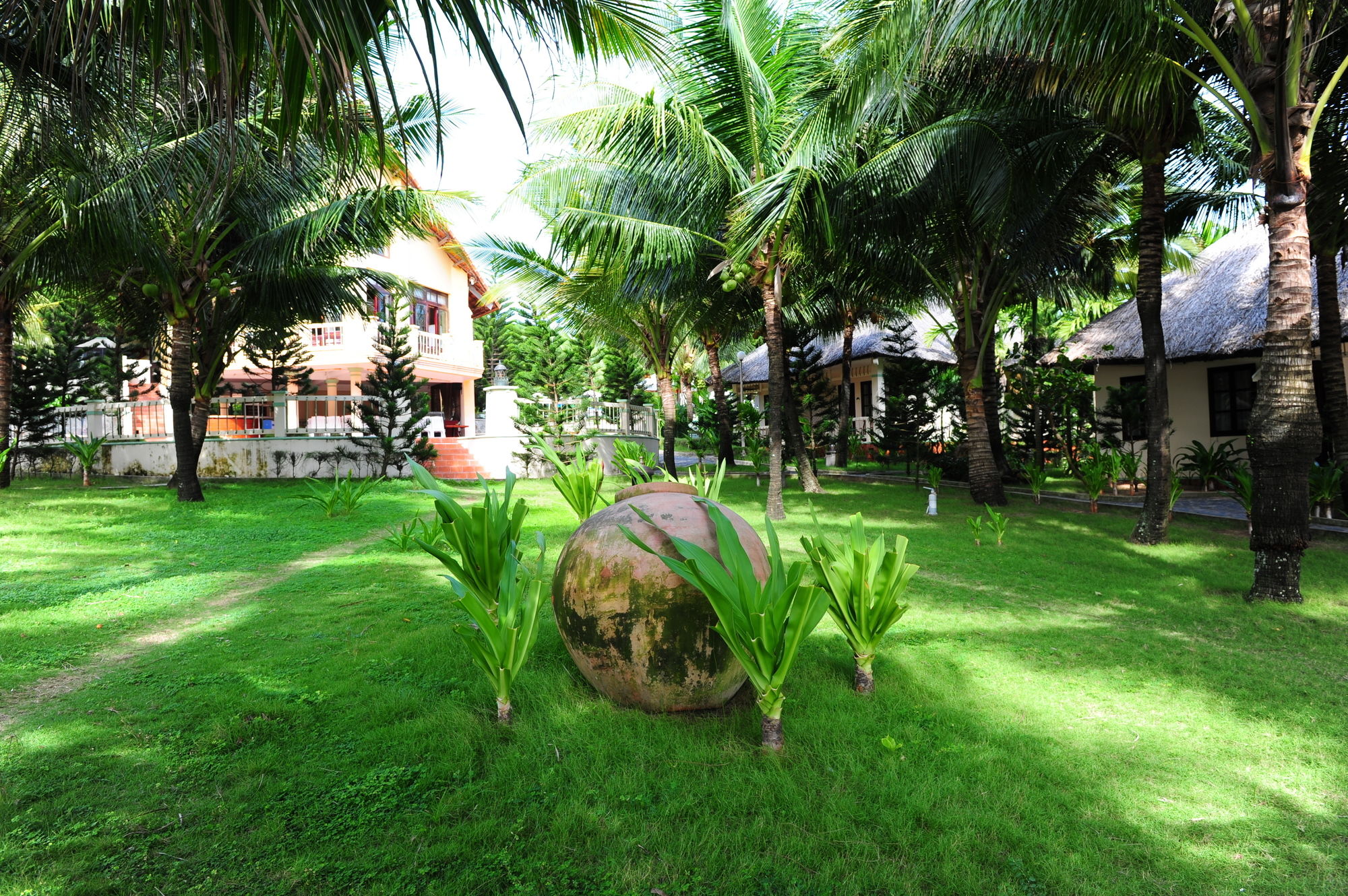 Фото L'Azure Resort and SPA