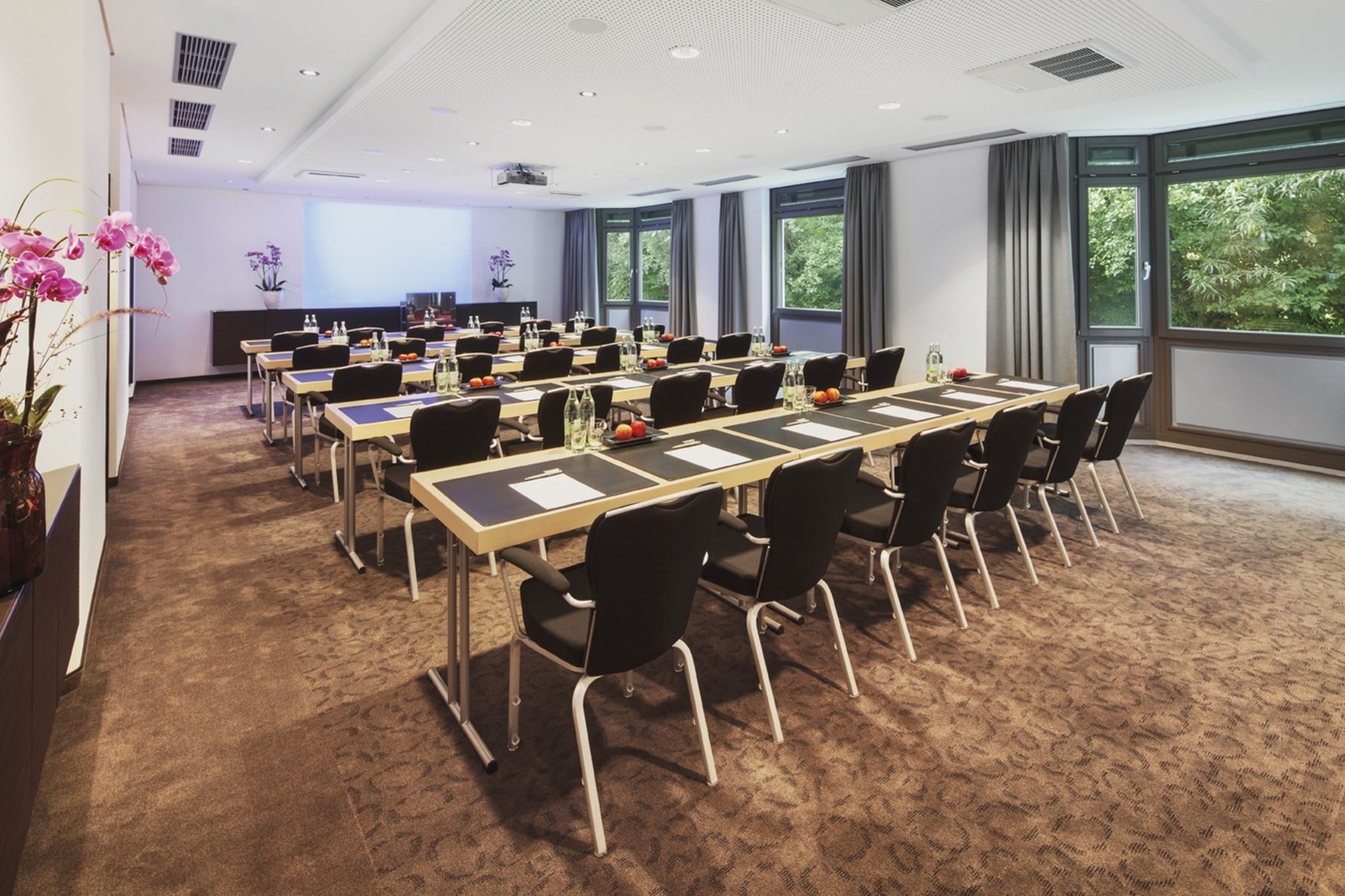 Фото Movenpick Hotel Munchen Airport