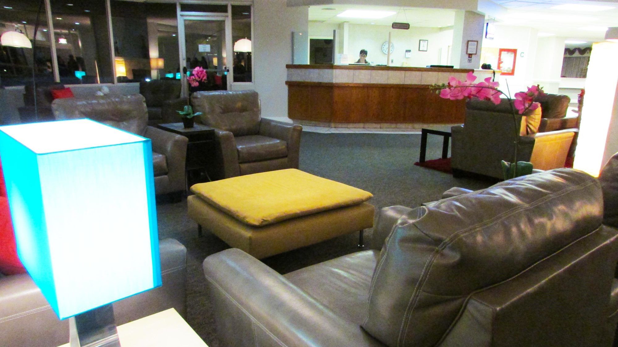 Фото Satellite Hotel