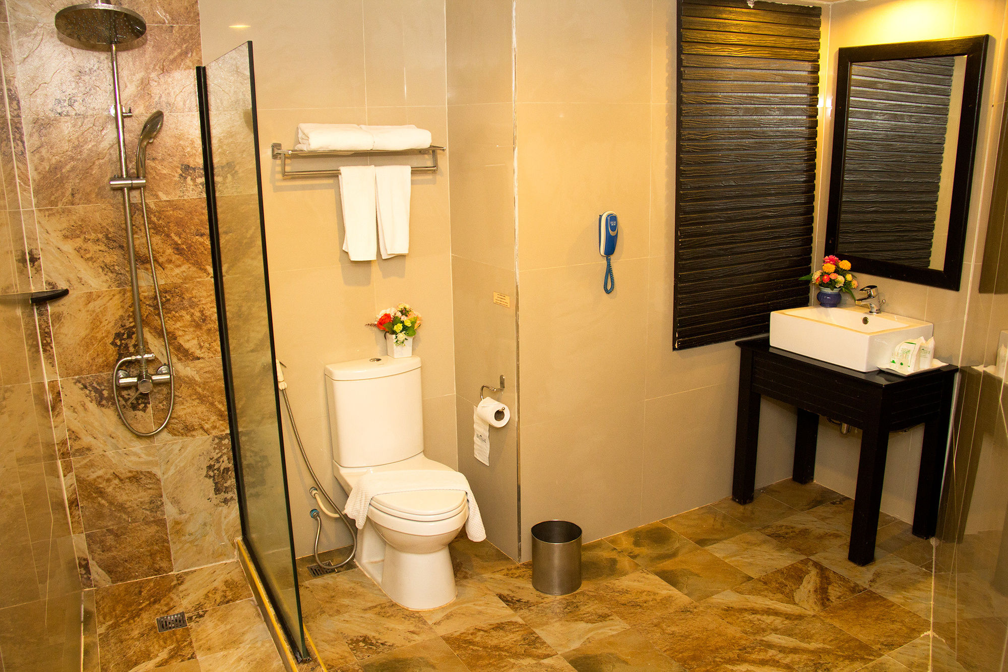 Фото Friendlytel Hotel