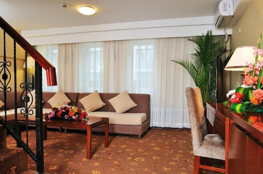 Фото King Parkview Hotel