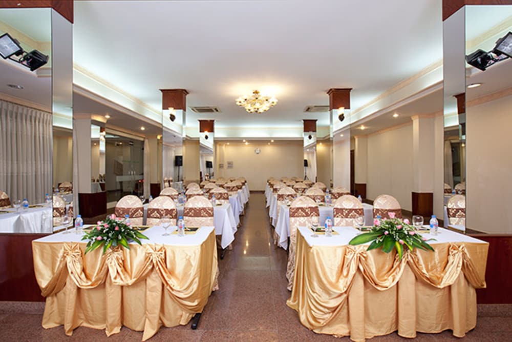 Фото Victory Saigon Hotel