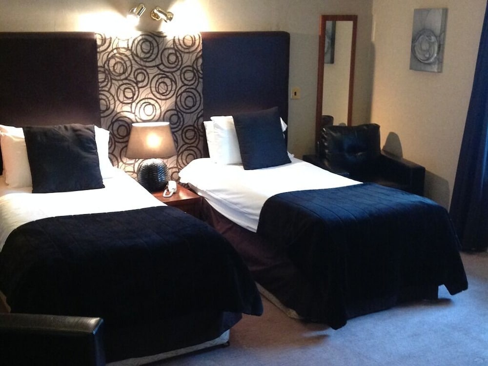 Фото Glazert Country House Hotel