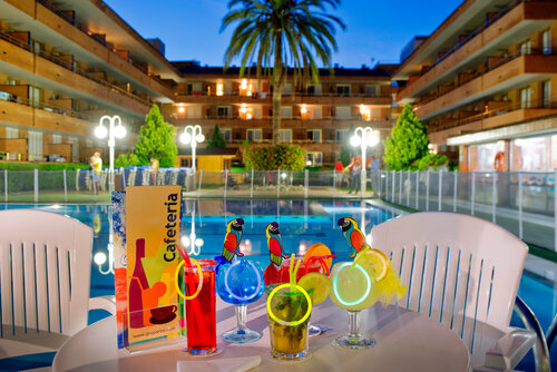 Гостиница Voramar Cambrils в Камбрильсе